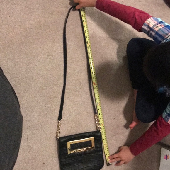 Micheal Kors crossbody purse - Picture 6 of 7